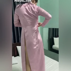 Học về là phải vô nhà nghỉ phập nhau luôn còn chưa kịp thay đồng phục