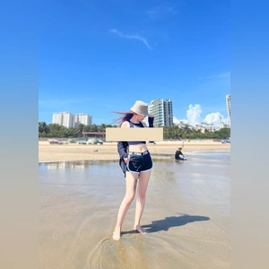 Em rau non Miền Tây hàng siêu đẹp bướm siêu múp không 1 cọng lông