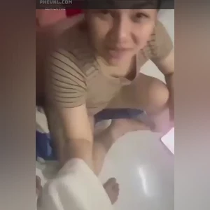 Con cặc mới được nghỉ mấy ngày mà con mụ vợ lại vạch ra đòi bú rồi chịch