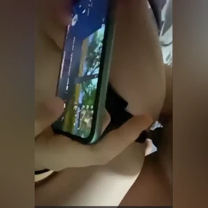 Em gái Vú to ham chơi game bị quật cho nát bím